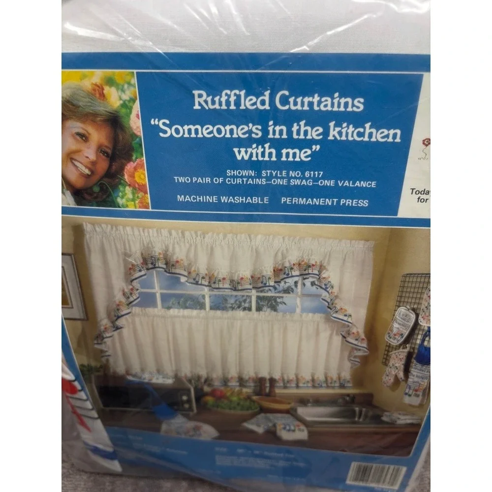 Vtg NOS Dinah's Place Musical Notes Ruffled Kitchen Curtain Swag Tier Valance